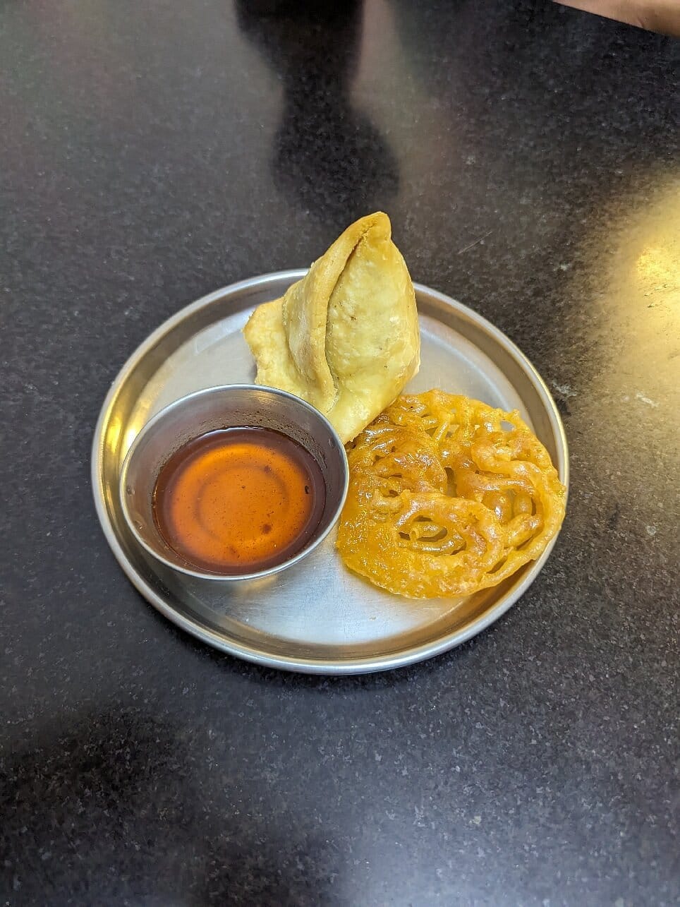 Romen Bray <br> Dilbro